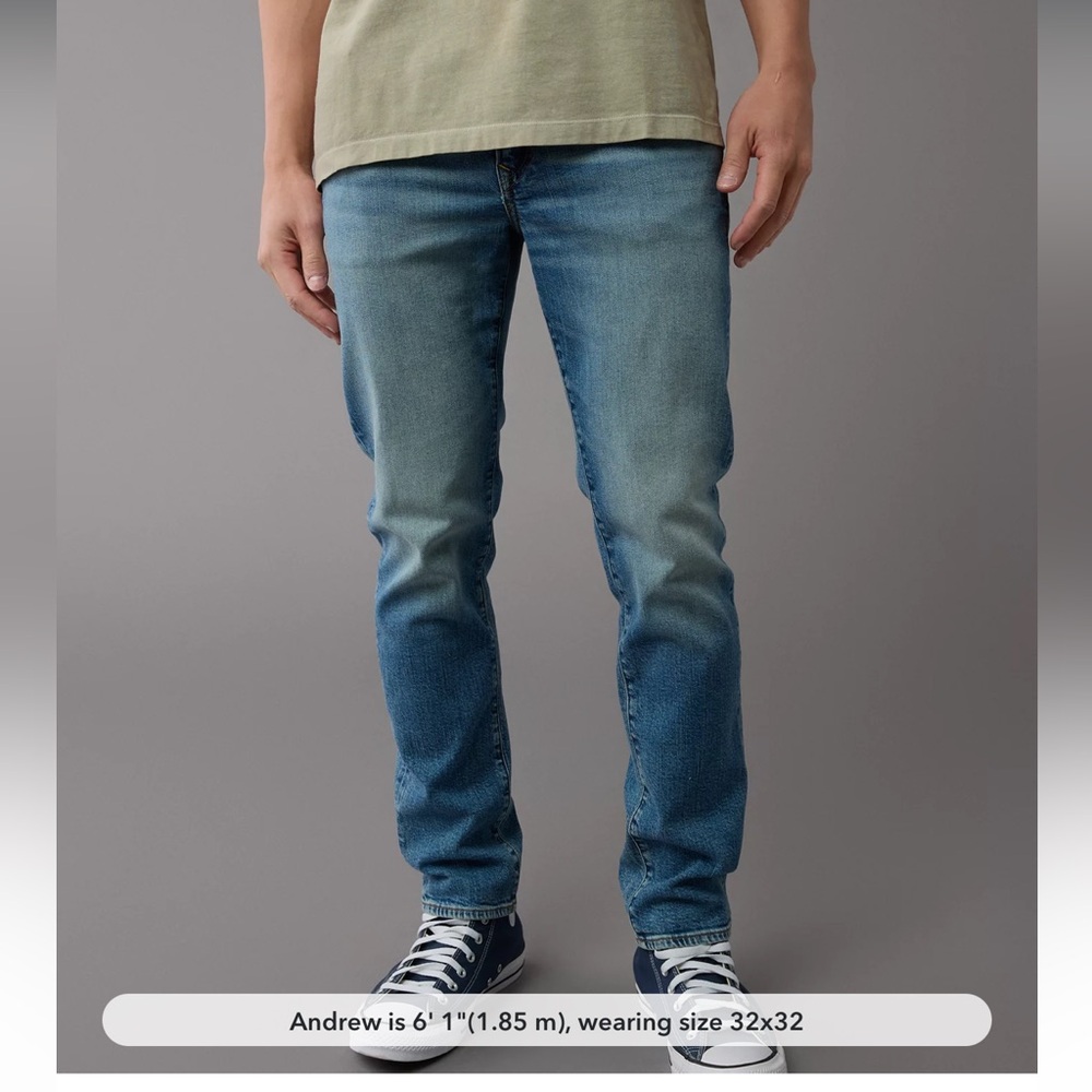 American Eagle Outfitters EUC Airflex+ Skinny Jeans - Light Wash- 29x32